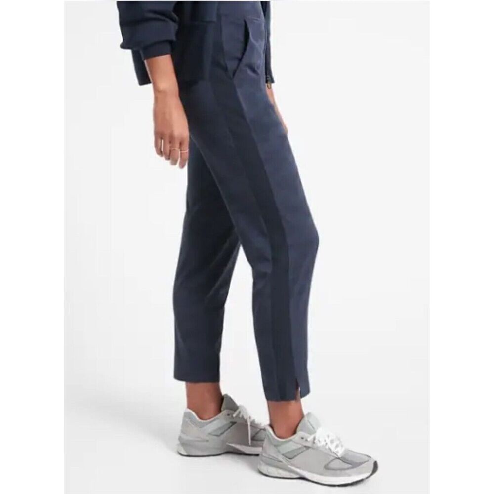 ✨ATHLETA BROOKLYN CAMO NAVY SZ 12T JOGGER✨ - Picture 2 of 11